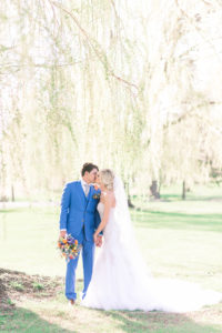 spring wedding bride and groom pictures