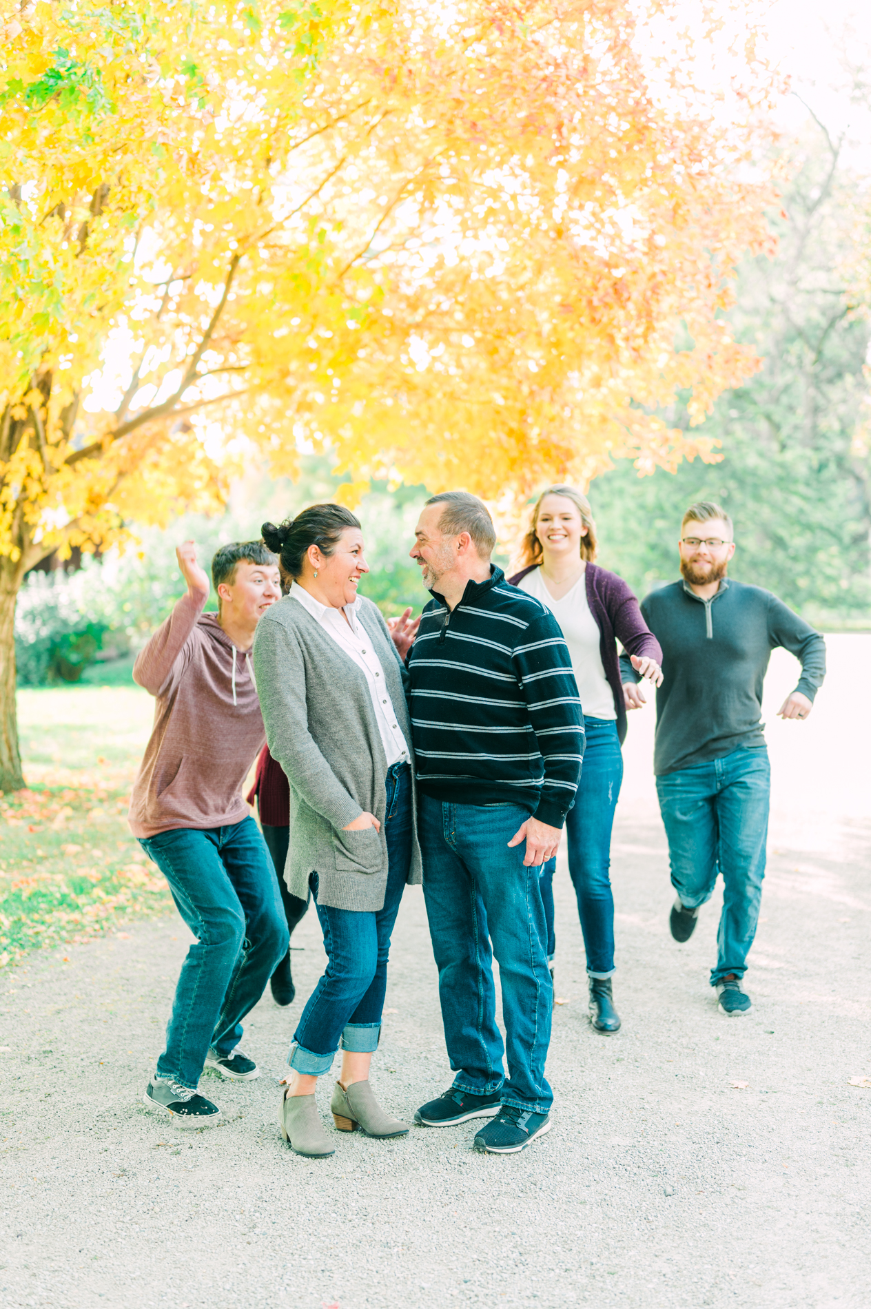 I always enjoy having this family in front of my camera! They always have so much fun together and this year we even got the family dogs involved! 